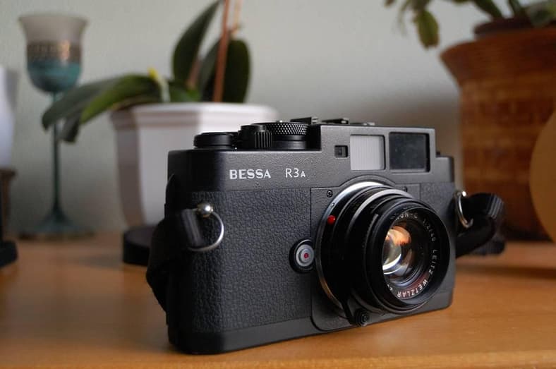 Voigtländer Bessa R