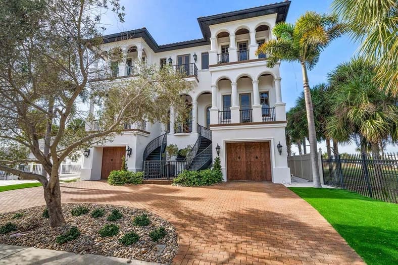 Hulk Hogan's Former Mansion