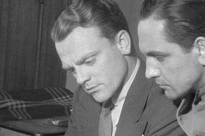 Actors James Cagney (left) and Frederic March (right).