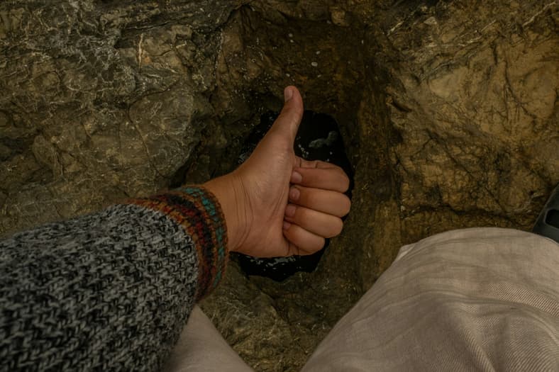 man doing thumbs up