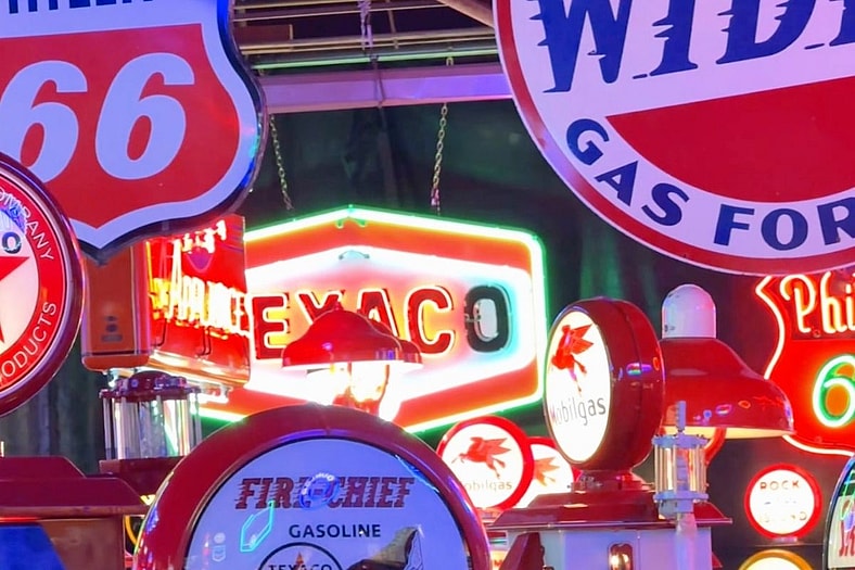 Barrett-Jackson 2026 Scottsdale Automobilia Collection