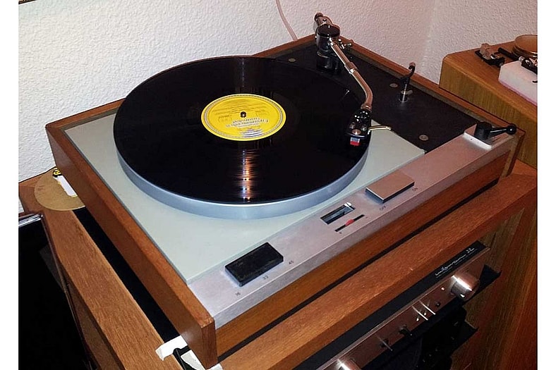 Thorens TD125 MkII + Audio Technica AT1009 Tonearm