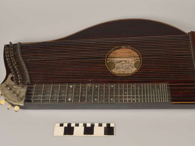 antique musical instruments