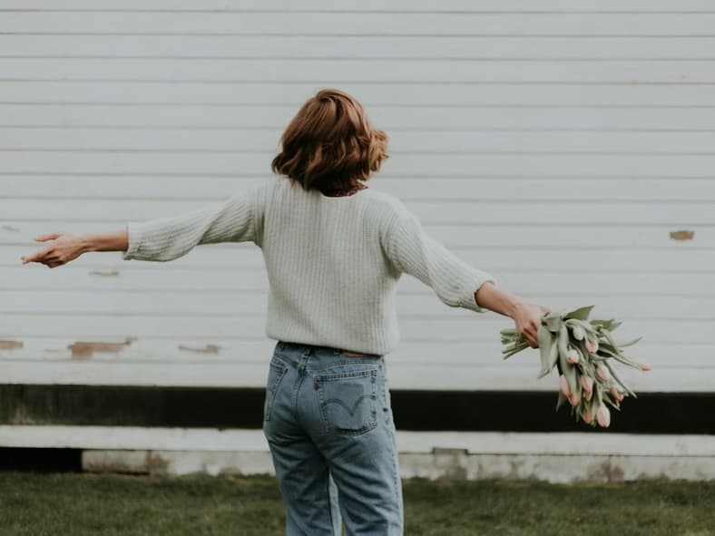 Quirkyalone Day Single Happy Unsplash