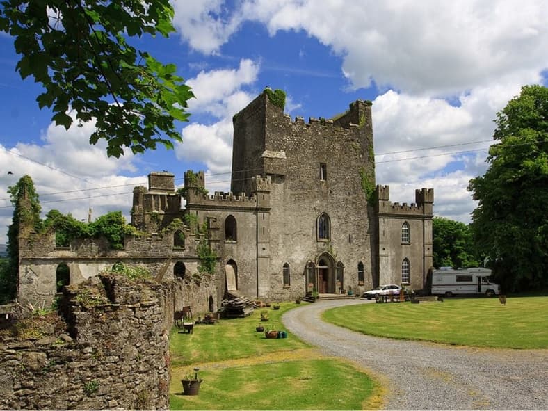 Leap Castle, Credit: Mike Searle, Wiki Commons (Creative Commons Attribution-Share Alike 2.0 Generic license)