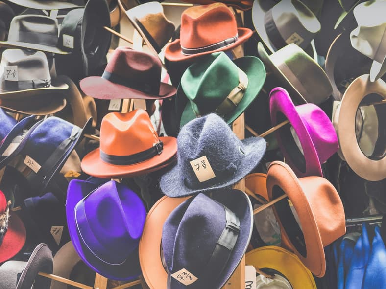 hat display