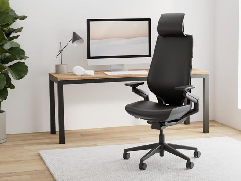Steelcase, Amazon