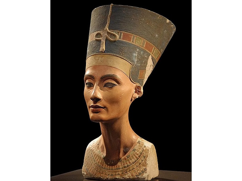 Nefertiti Bust Wiki Commons