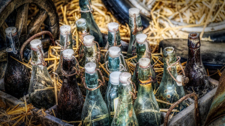 The Most Valuable Antique Bottles (Breweriana Royalty)