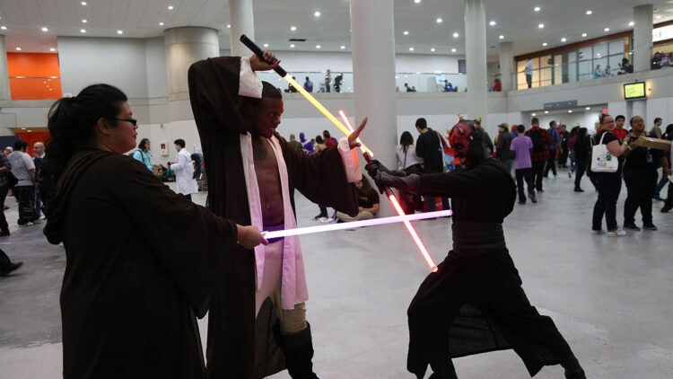 3 Best Star Wars-Inspired Lightsabers For Cosplay Dueling