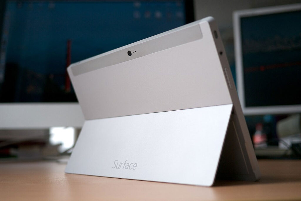 Surface Pro 8 vs iPad Pro