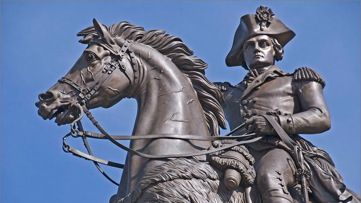 Virginia Washington Monument near the Capitol in Richmond