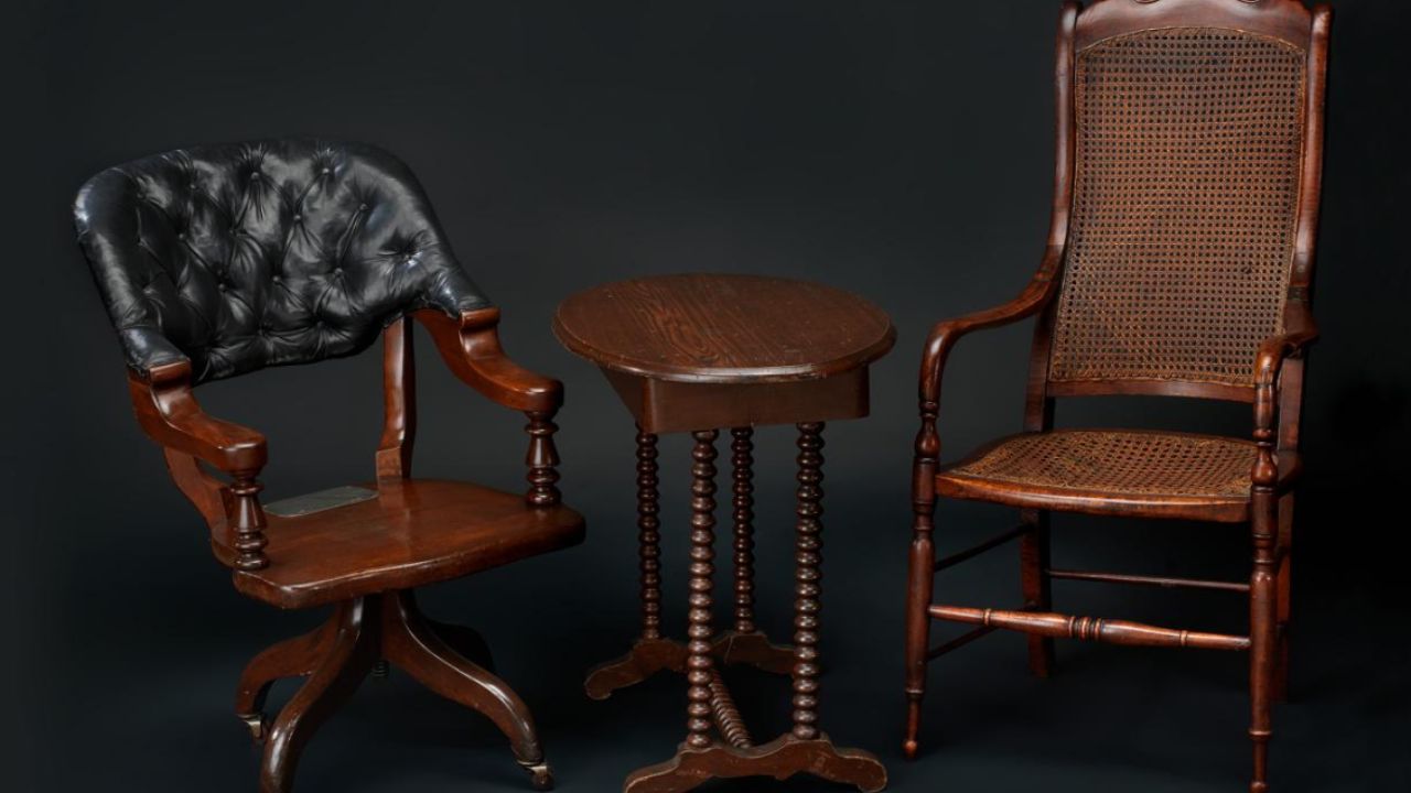 Appomattox Table and Chairs, National Museum of American History