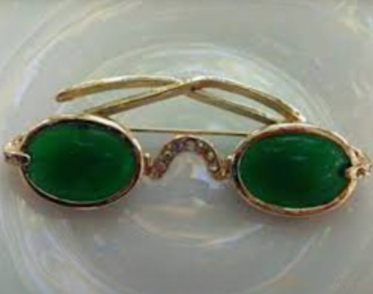 The Shiels jewellers Emerald sunglasses, some of the most expensive sunglasses ever. 