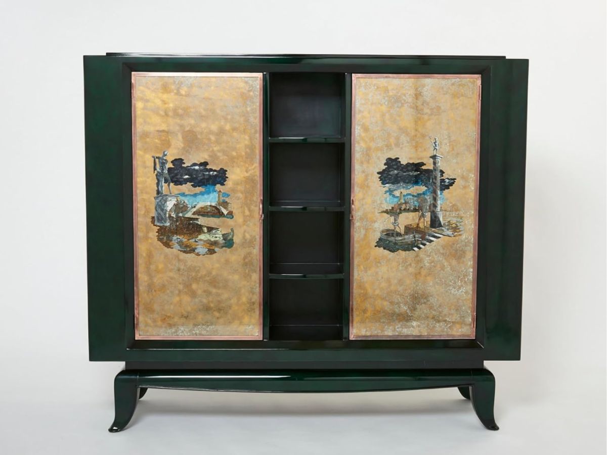 Cabinet, Amazon