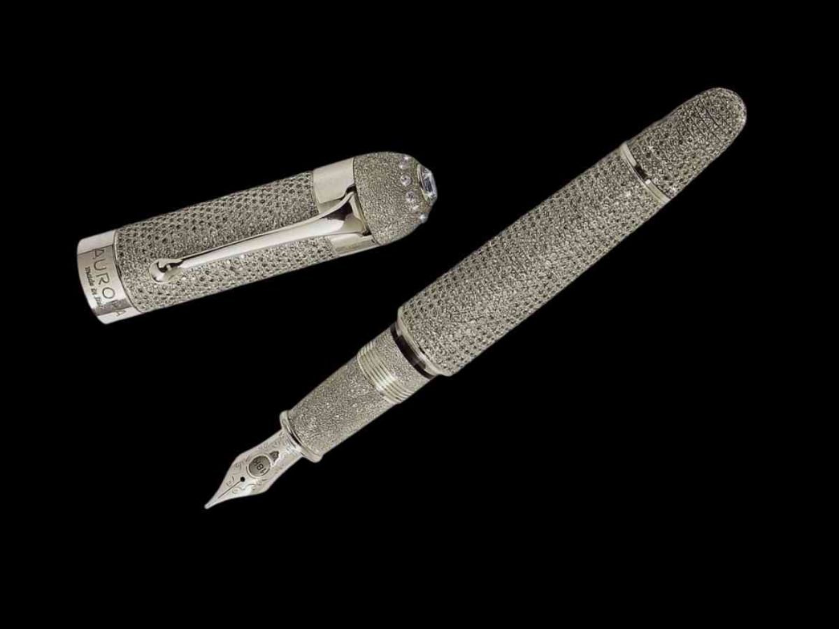 Aurora Diamante Fountain Pen Guide