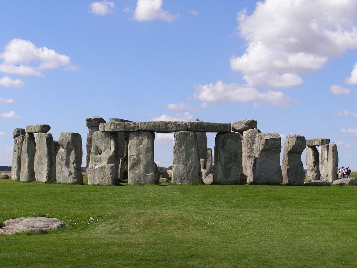 Stone Hedge Wiki Commons