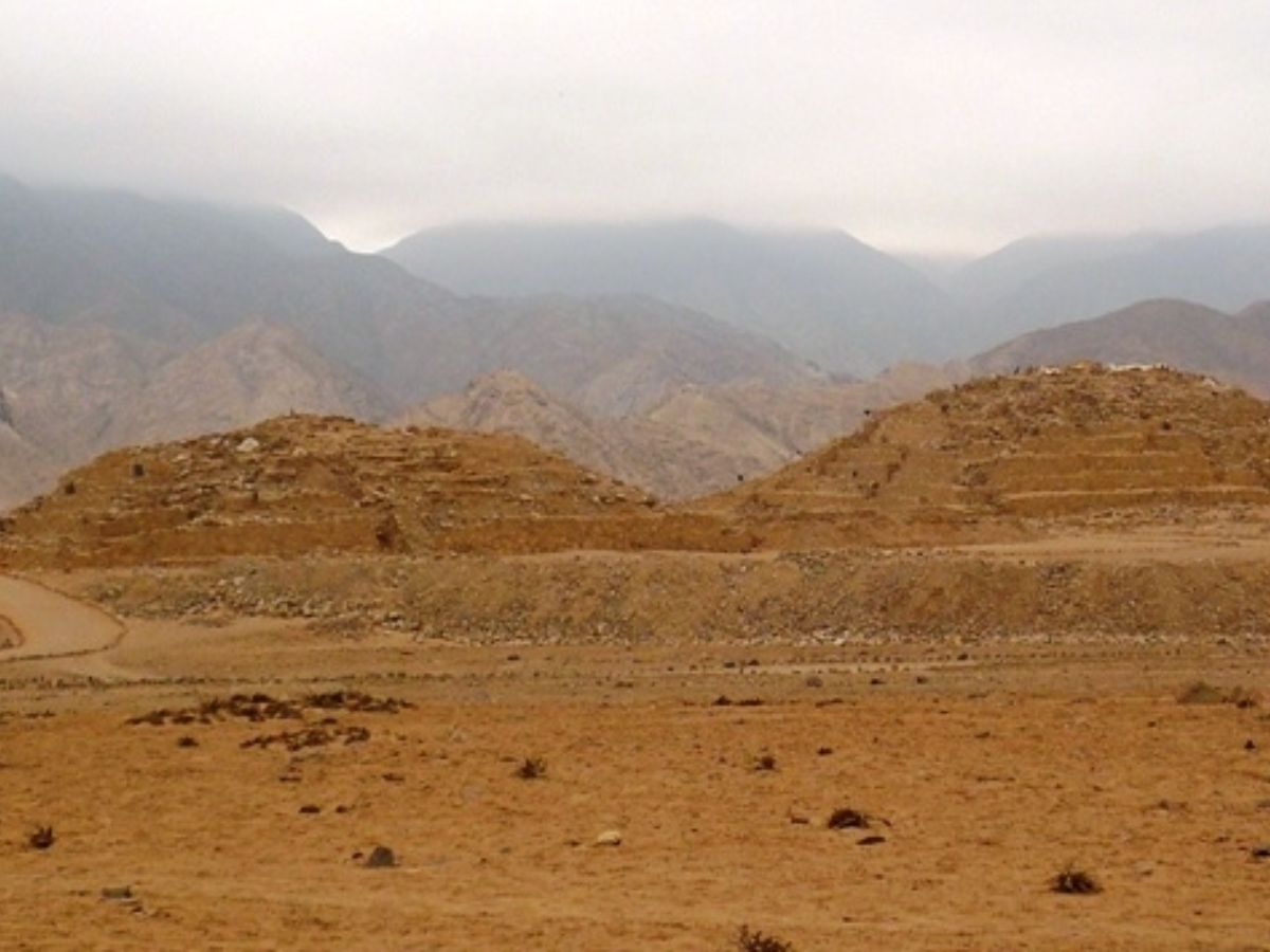 Caral Peru Ancient City Wiki Commons