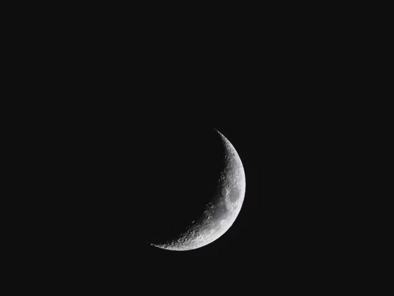 Moon Earthshine Unsplash